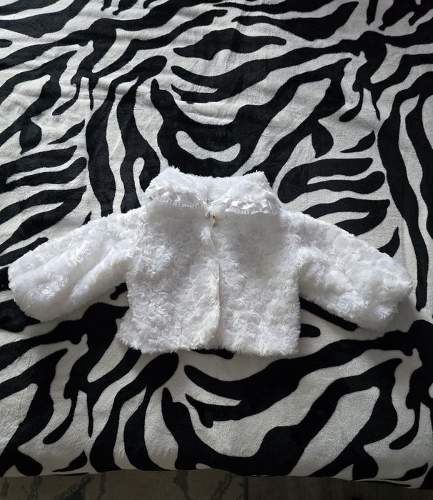 Продаю платья на девочку