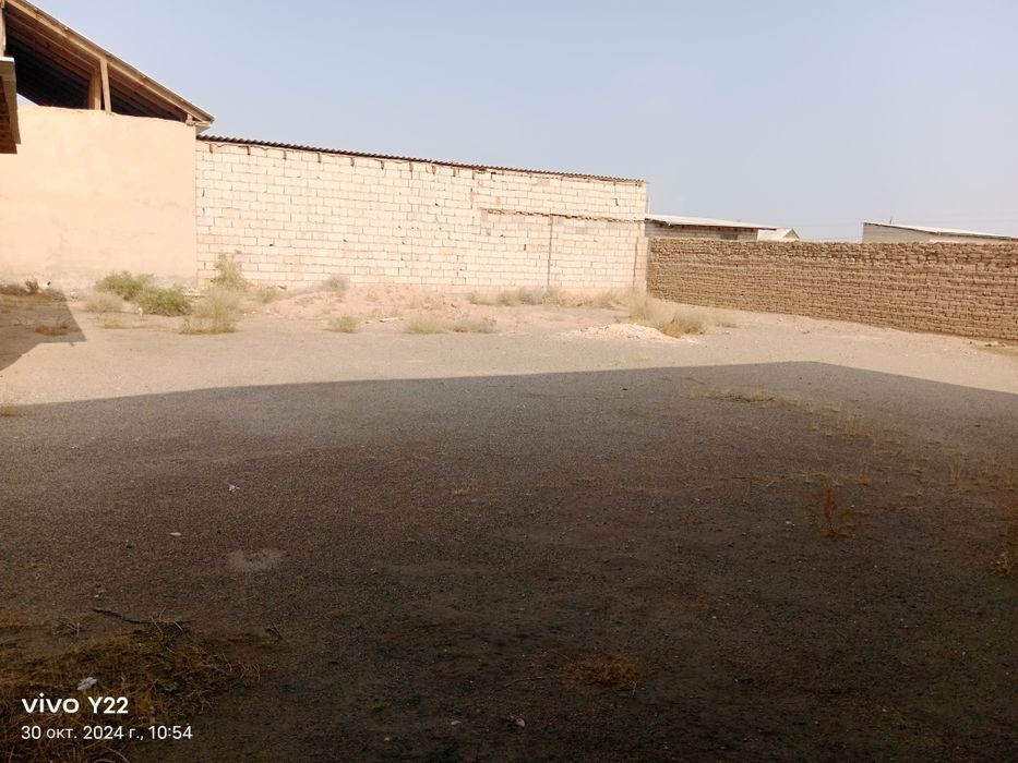 Srochna sentir kamaz yer sotiladi 4 sotix kadastir xujatlari bor