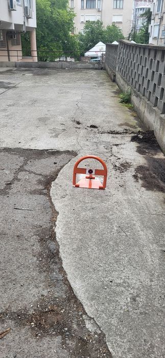 Дава се под наем Гараж / Паркомясто в Бургас, Лазур - 97 кв.м за 12000 € - Снимка #2