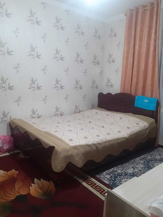 Uy sotiladi Zangiota Tuman 21-dom 4 qavat domning 3-etaji 3 xonali uy