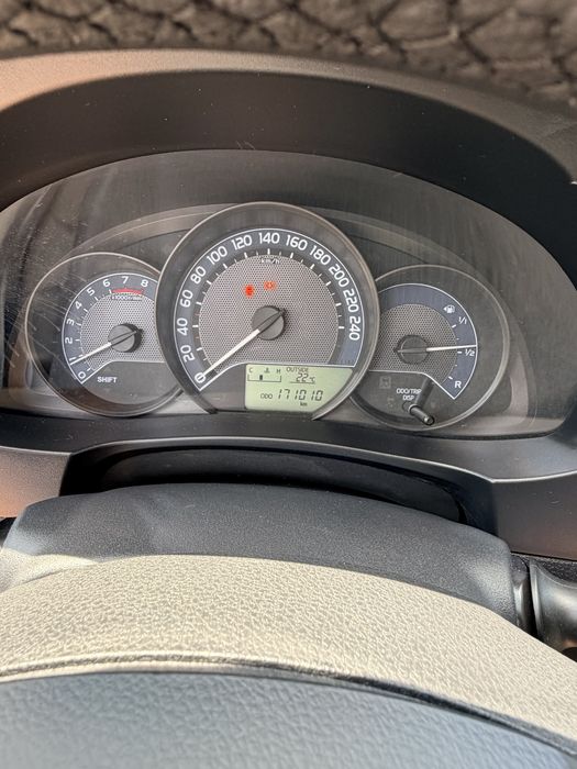 Toyota Corolla 1,4 benzina - cutie manuala