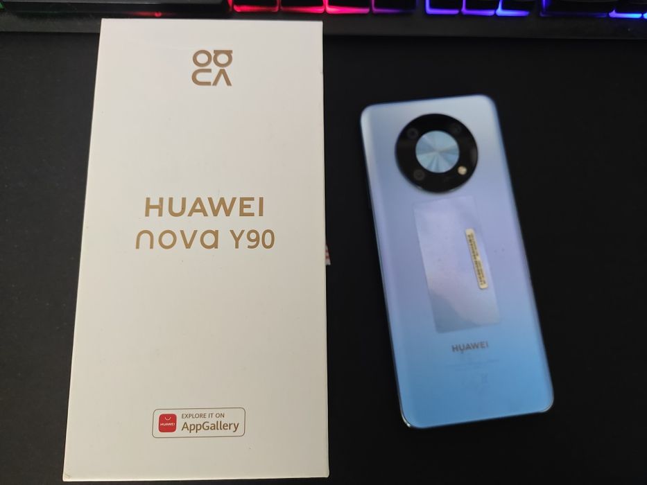 Huawei Nova Y90 Crystal Blue