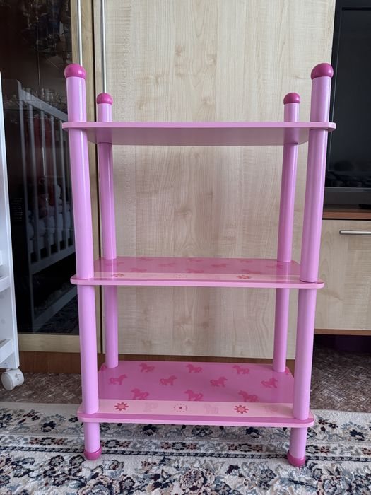Продам полку для девочки