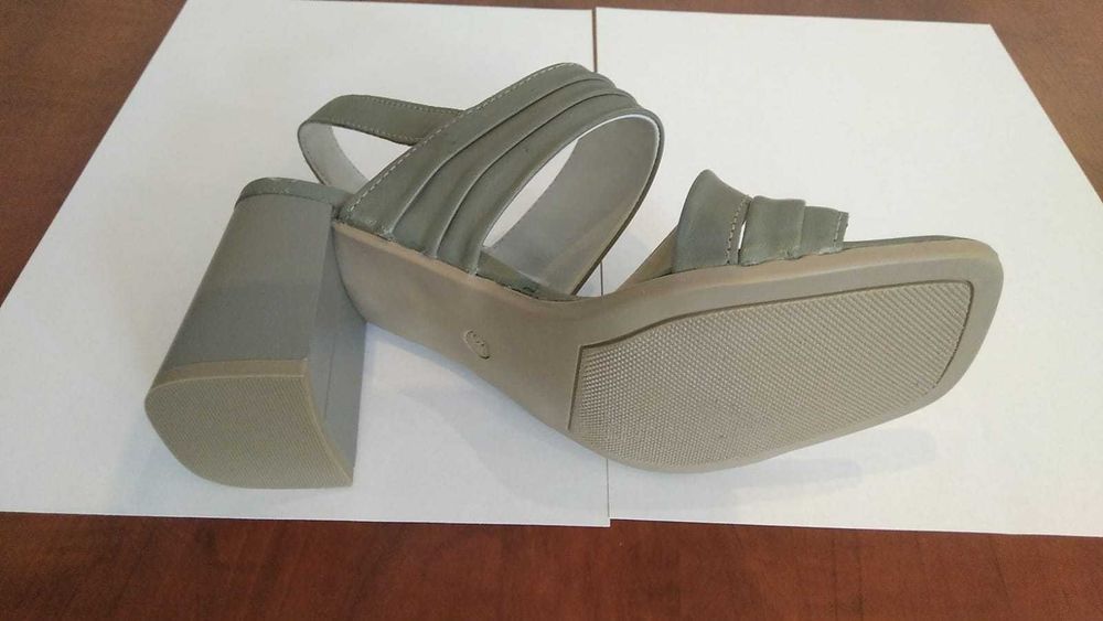 Sandale verzi Benvenuti