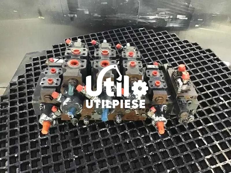 distribuitor liebherr a924 a922 a918 a920 a934 + piese liebherr