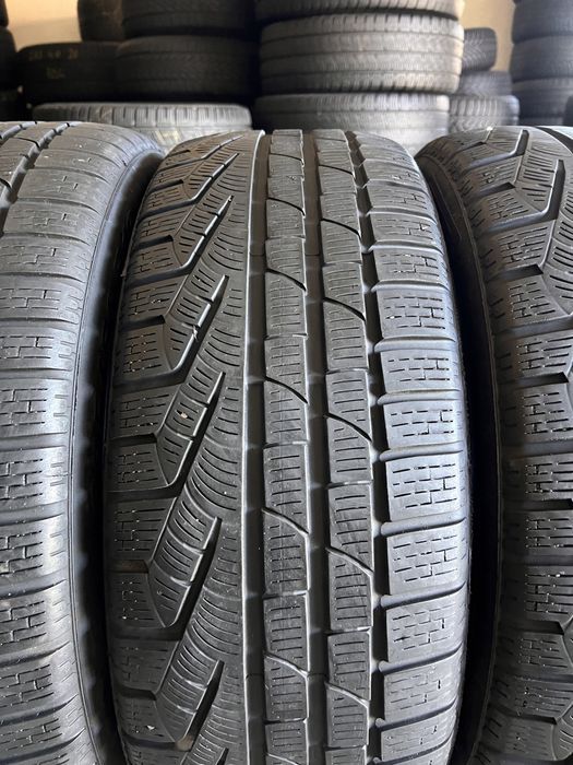 4 anvelope iarna 235/50/19 , pirelli , 5.9 mm