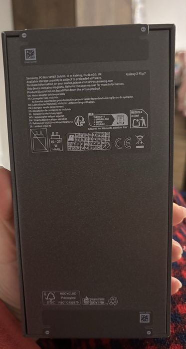 Samsung Galaxy Z Flip 7