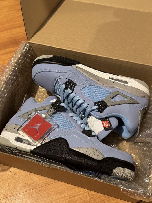 Air Jordan 4 University Blue 40