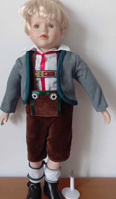 Păpușă băiețel cap maini picioare de portelan