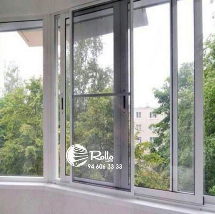 Москитная сетка+жалюзи на окна и двери.