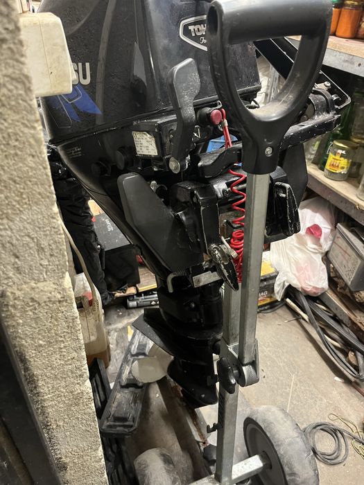 Лодка-3,60 м с четиритактов двигател ““Tohatsu“-9,8 коня къс ботуш