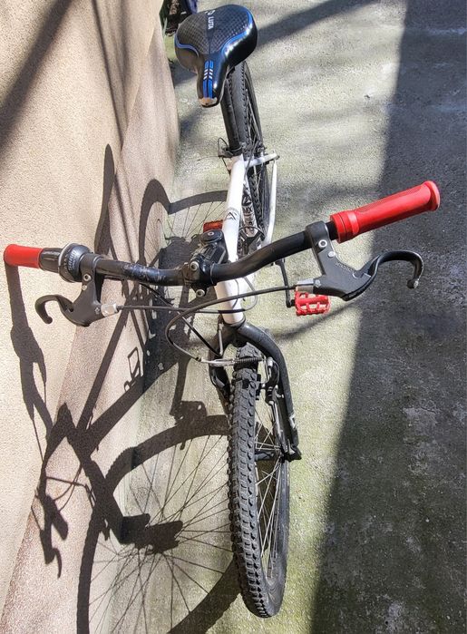 Bicicleta 24' doar Bucuresti. Pret fix fara schimburi. Nu insistati!!