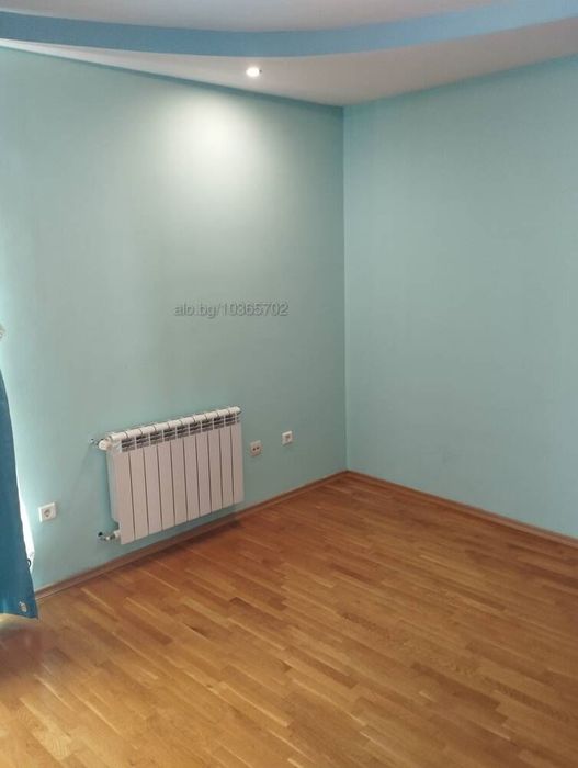 Дава се под наем Тристаен апартамент в Пловдив, Център - 103 кв.м за 663 € - Снимка #8