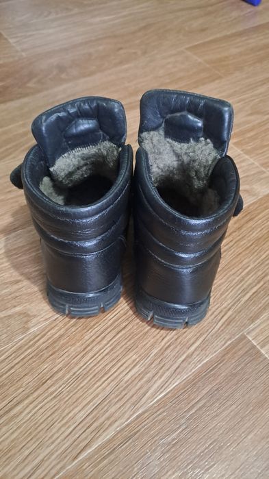 Продам зимние сапоги натуралка