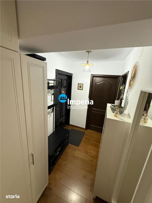 Inchiriez apartament 3 camere Open Space, complex Roua Residence
