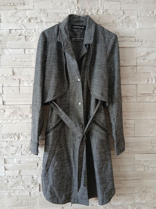 Trech  warehouse nu a fost niciodată purtat