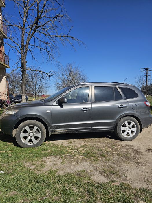 Vând Hyundai Santa fe