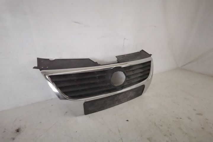 Grila centrala originala in stare buna Volkswagen VW Passat B6 2005 20