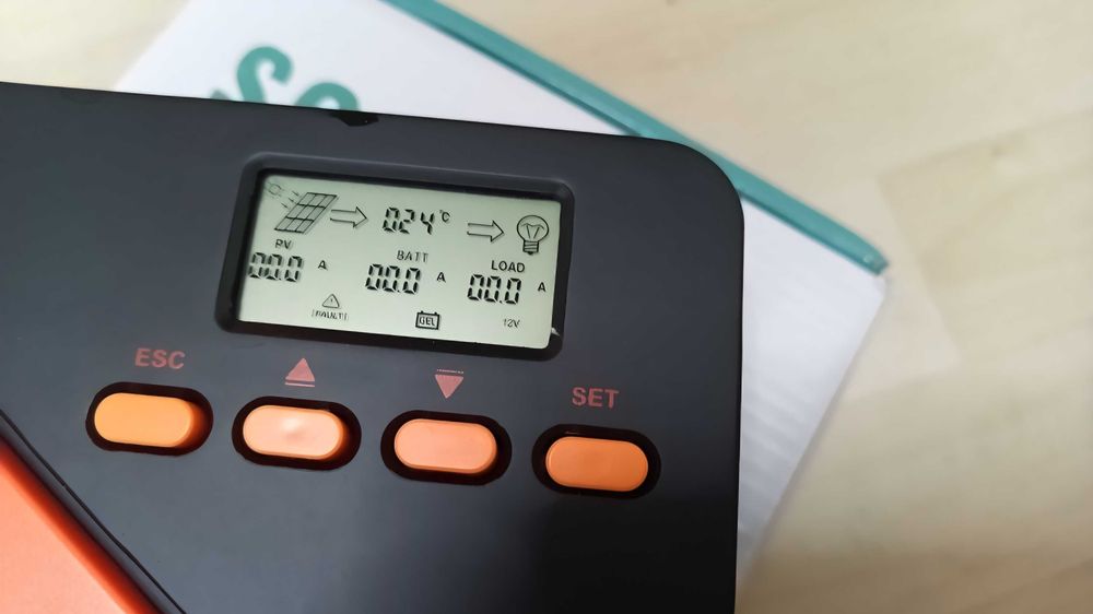 Controler solar MPPT 20A 12V24V, 2x USB, LCD