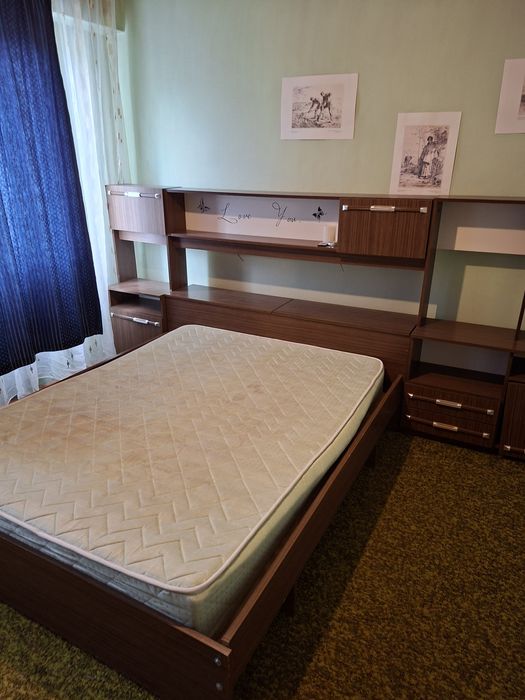 Собственик отдава под наем обзаведен апартамент