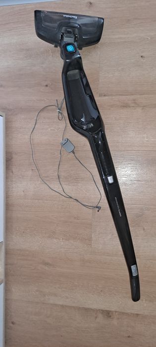 вертикална прахосмукачка Electrolux EERC70EB без торбичка