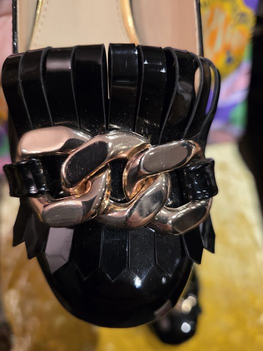 Елегантни обувки с нисък ток Primadonna