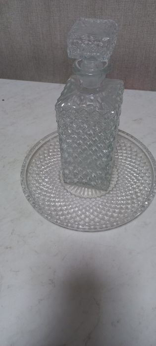 Продам сервиз стаканы, графин, поднос