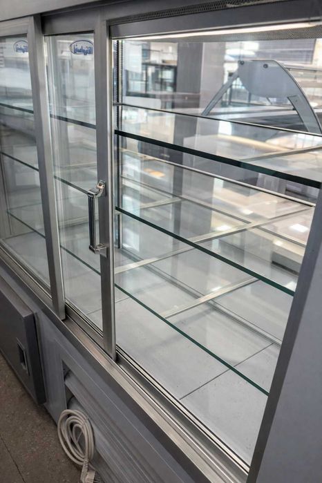 Холодильник для кафе | Холодильная витрина | холодильная полка | sale