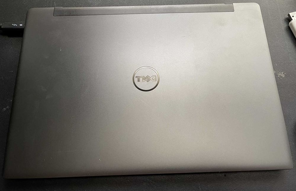 Laptop Office Dell Latitude 13 7370, Intel core m5-6y57, 8GB RAM, SSD 128GB, Windows 11 Pro, Docking Station Cadou