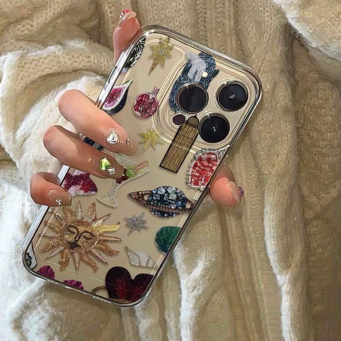 чехлы на айфон .