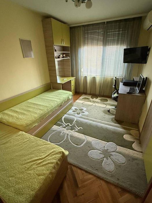 Дава се под наем Четиристаен апартамент в Пловдив, Мараша - 100 кв.м за 511 € - Снимка #5