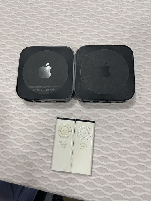 Vand apple tv. Box.