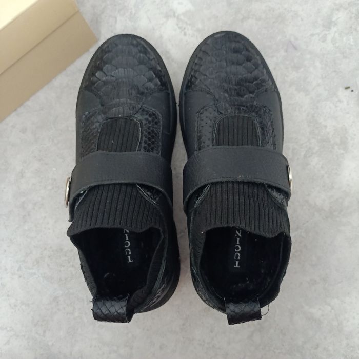 Продом зимнюю обувь