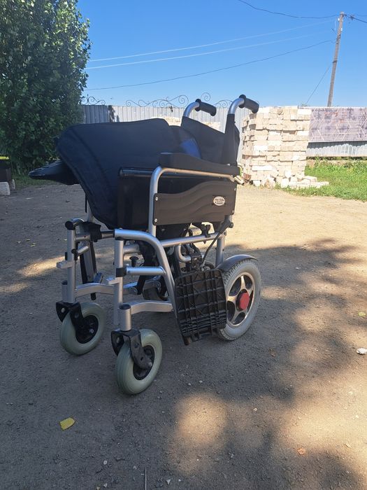 Продам электрическую коляску