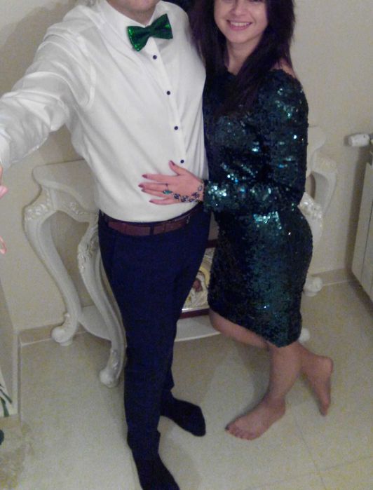 Rochie verde smarald din paiete