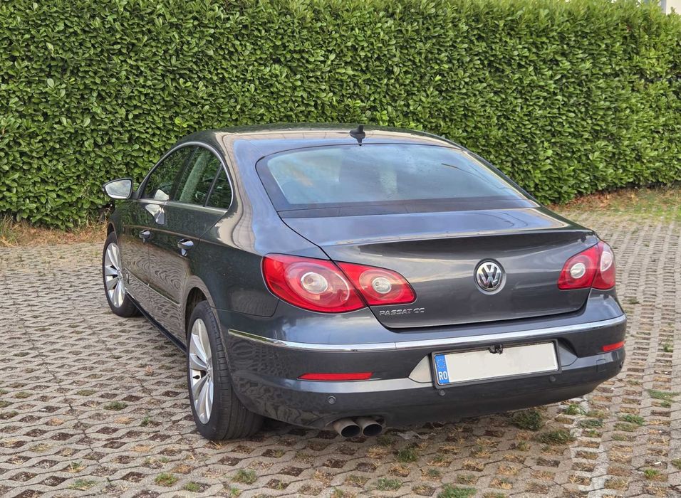 Volkswagen Passat CC 2.0 TDI 170 CP 2010