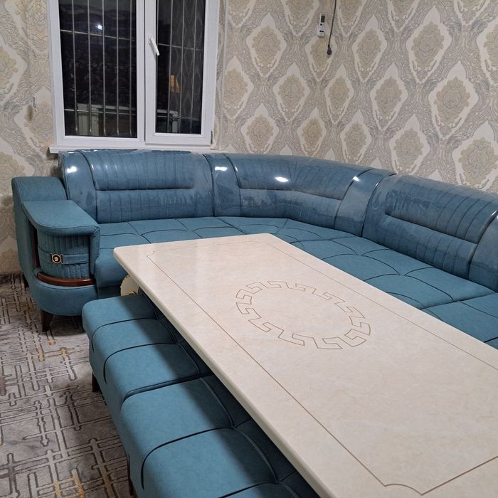 Yumshoq mebel ugaloq