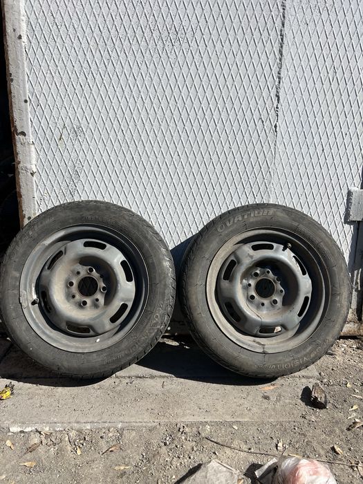 Продам два летних баллона с дисками