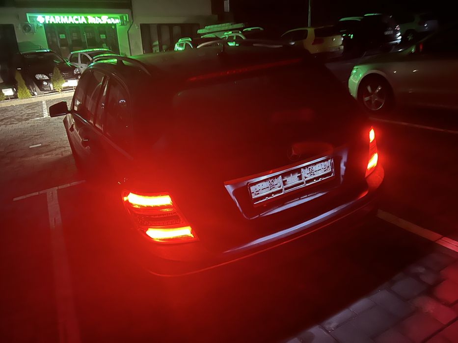 MERCEDES-BENZ C-Class 2012 — imagine 2