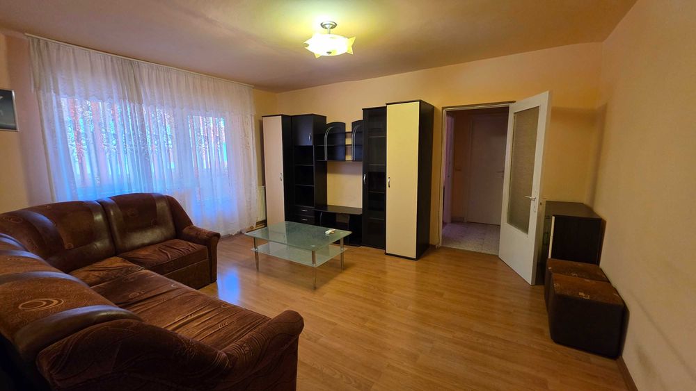 Apartament cu 2 camere in zona Cetate