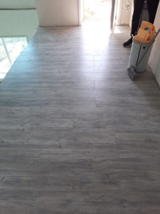 Постелю ламинат линолеум