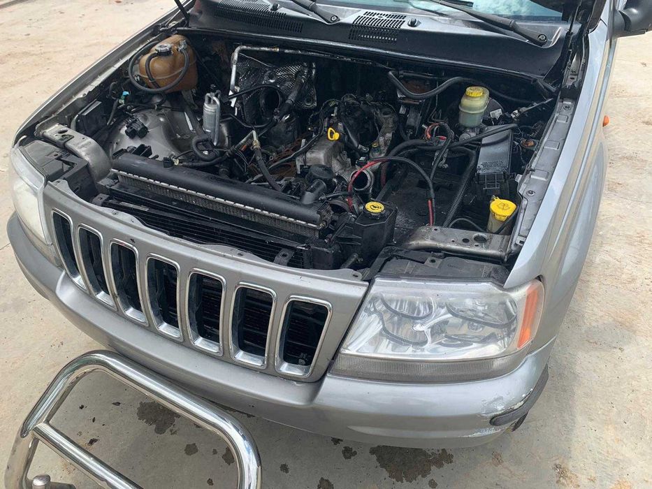 Dezmembrez Jeep Grand Cherokee WJ 4.0 L ERH--JEEP 2.7 CRD om612