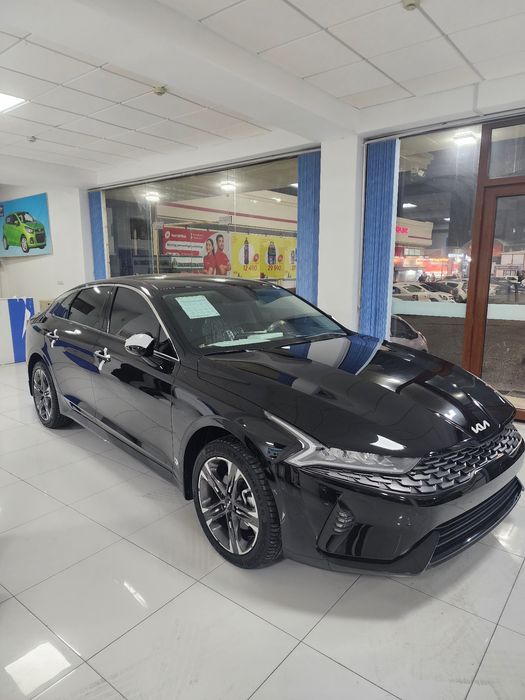 Kia K5 Prestige 2023