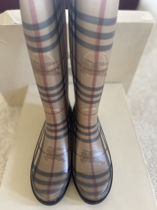 Гумени ботуши Burberry 35