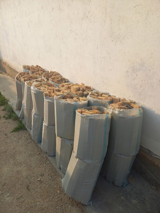 Дрова (Отын] плотных мешках