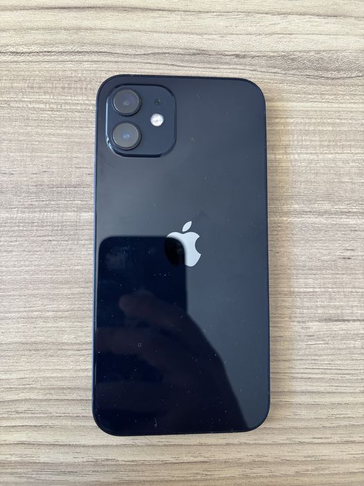 iPhone 12 Black/Черен 64GB, 5G, 88% батерия + кутия.