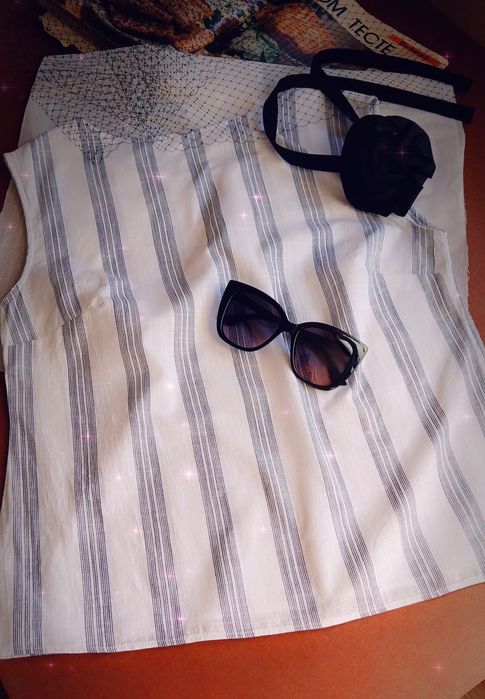 Блузка-топ ,размер40.рост 165-168 см.