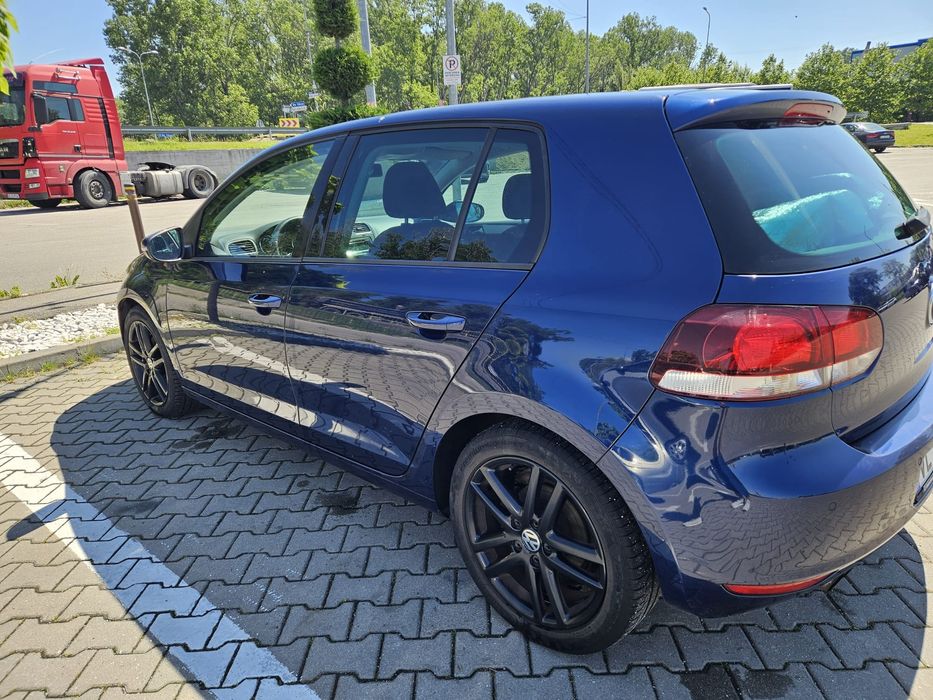 VOLKSWAGEN Golf 2010 — imagine 4