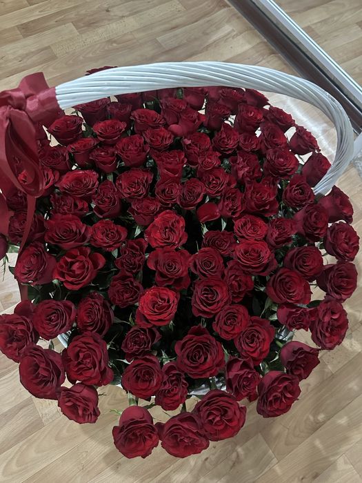 Цветы 101 розы.