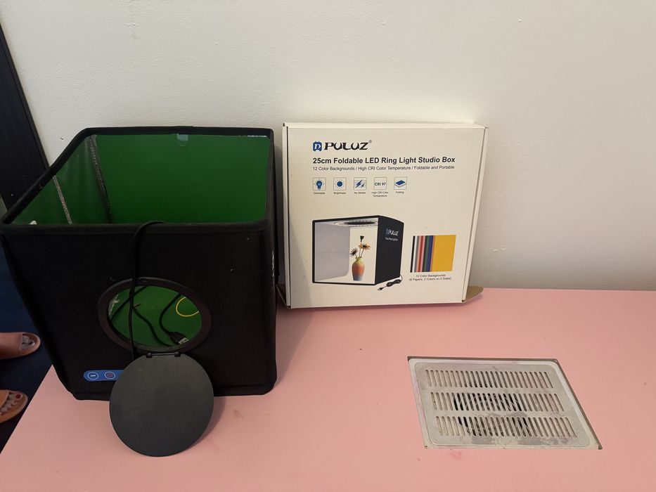 Birou manichiura cu aspirator incorporat